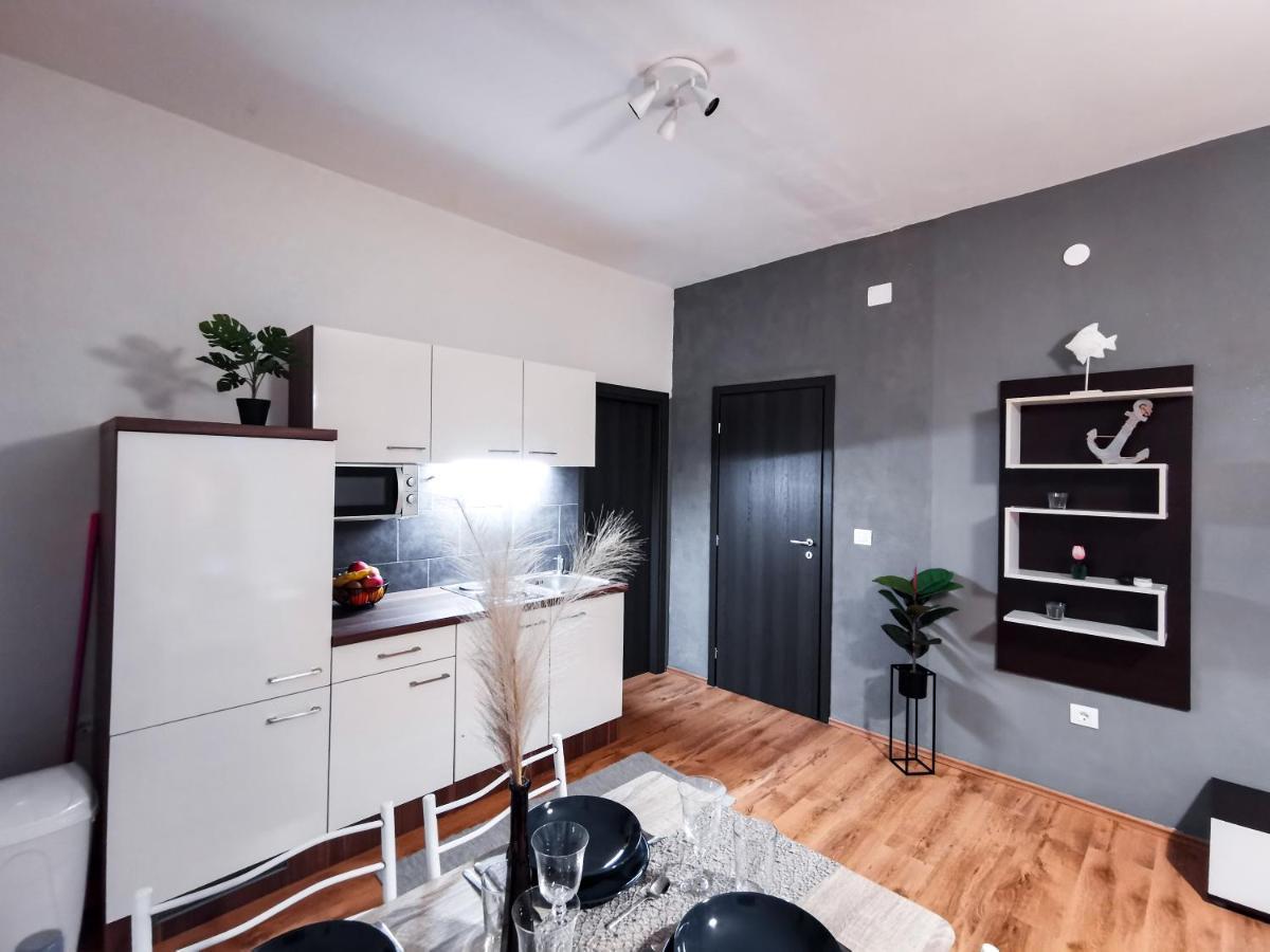 Apartments & Studio Pekica Rovinj Exterior photo
